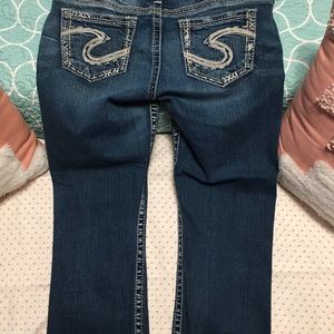 Silver “Tuesday” Capris